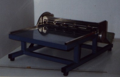 Schliz- Rill- und Perforiermaschine  