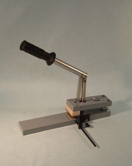 MP-1 Paper punch with euro slot tool