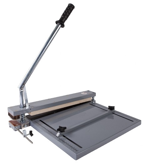 Manual creasing machine with table