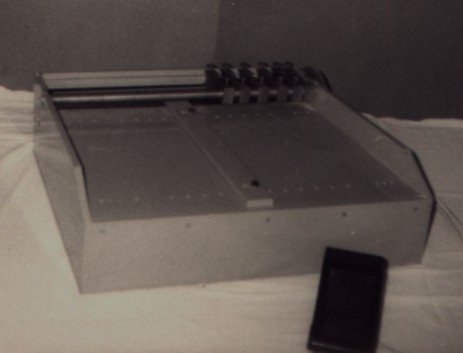 Kırma perforaj pilyaj ve yarim kesim Masaüstü Makineleri - İlk prototip.